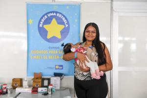 Curso “Nasce uma Estrela” alcança 1.000 atendimentos a gestantes e mães de recém-nascidos no DF